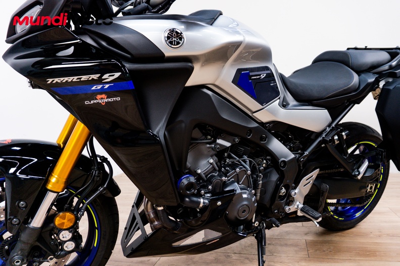 Motorbike image 9
