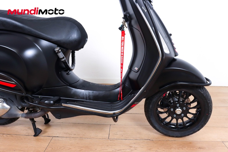 Motorbike image 13