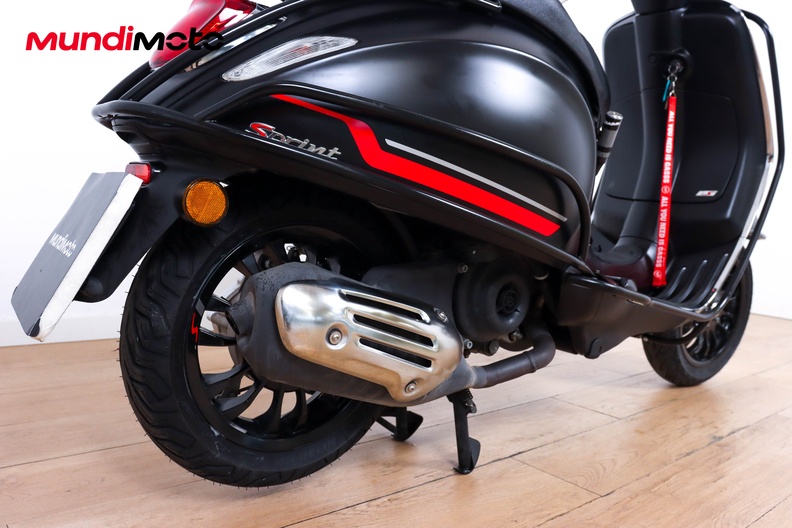 Motorbike image 3