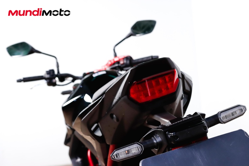 Motorbike image 9