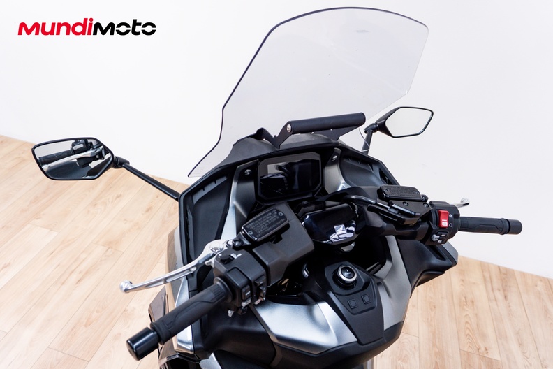 Motorbike image 10