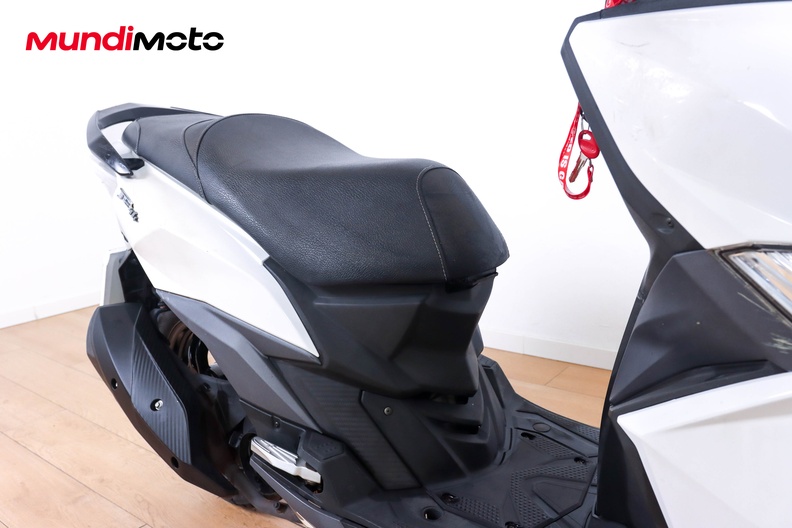 Motorbike image 12
