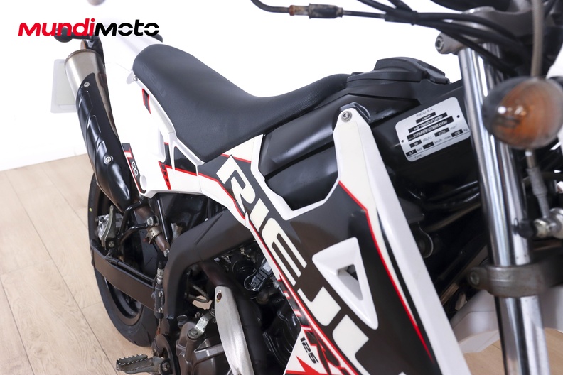 Motorbike image 13