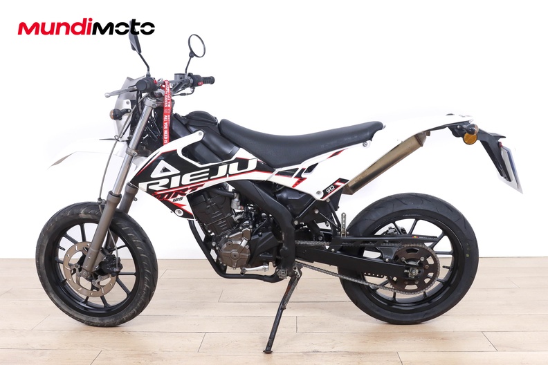 Motorbike image 5