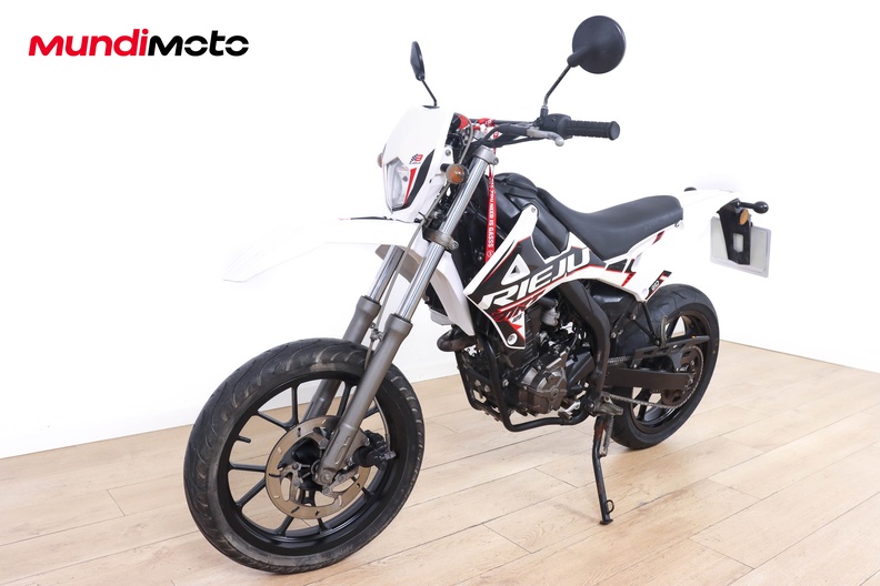 Motorbike image 7