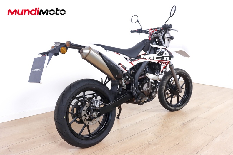 Motorbike image 2