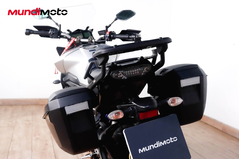 Motorbike image 9