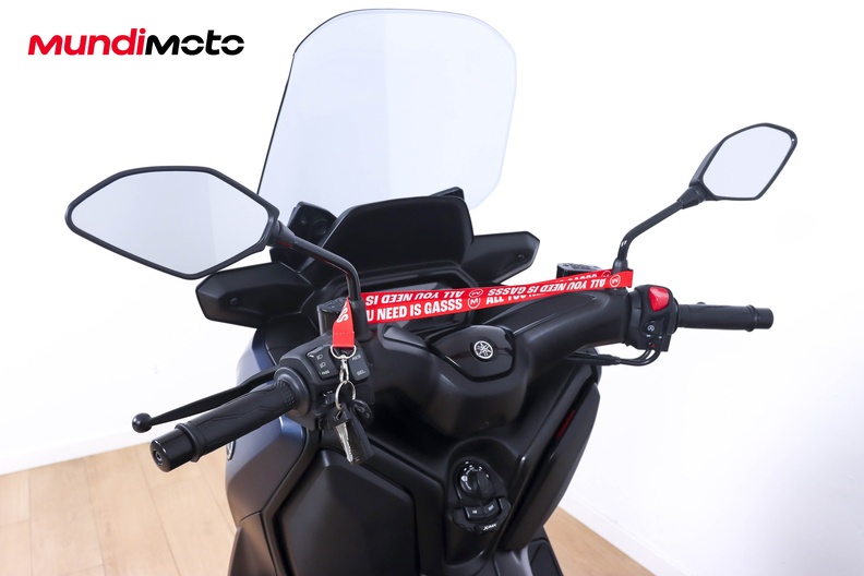 Motorbike image 10
