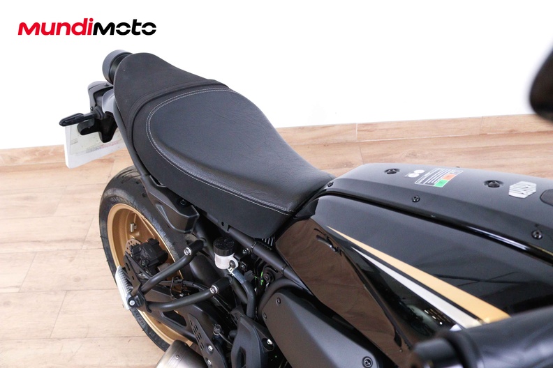 Motorbike image 13
