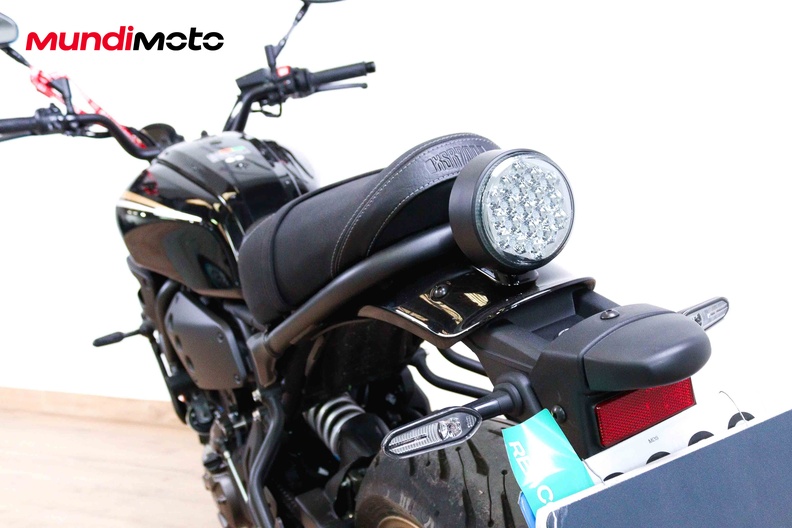 Motorbike image 9