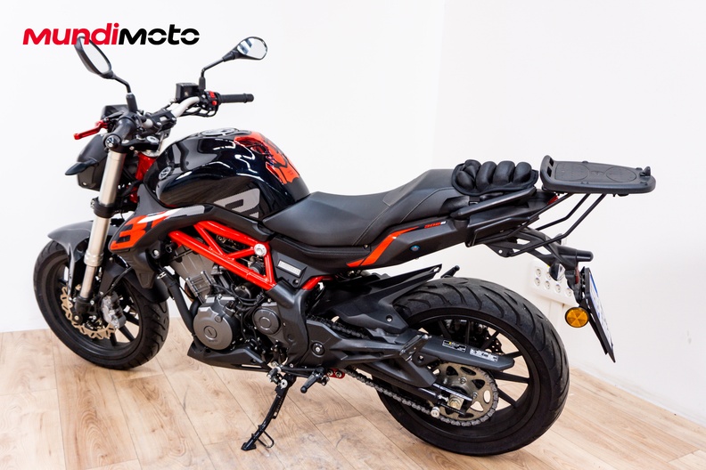 Motorbike image 7