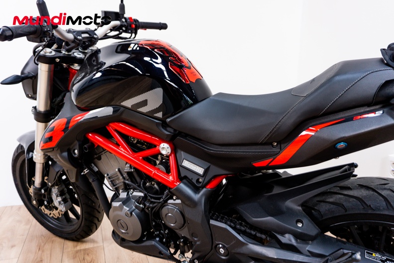 Motorbike image 8