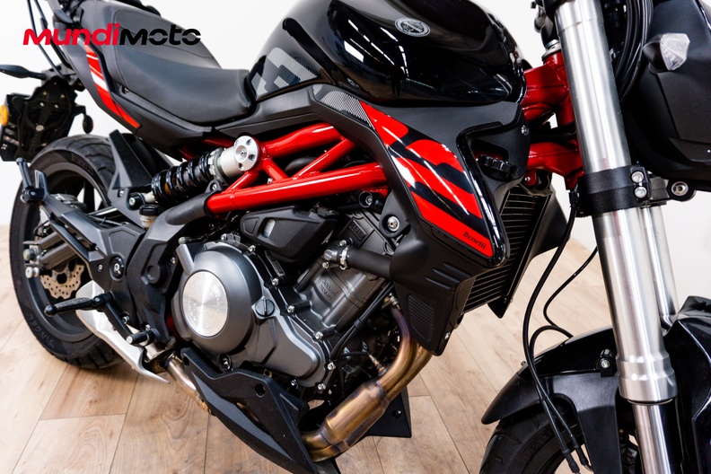 Motorbike image 4