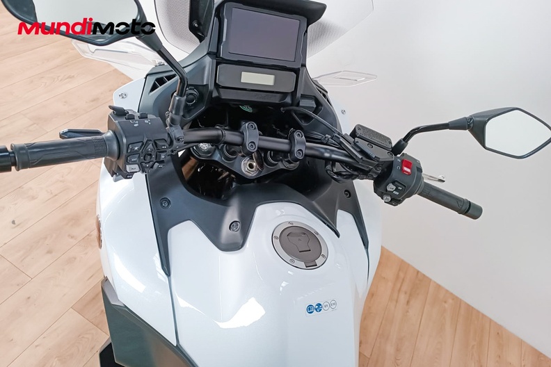 Motorbike image 10