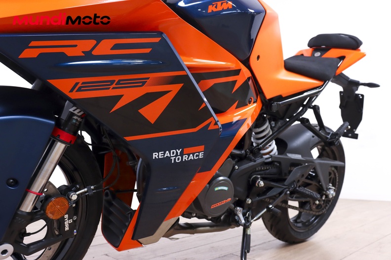 Motorbike image 8