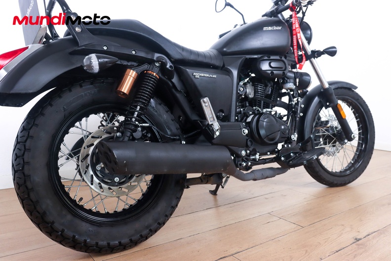 Motorbike image 3