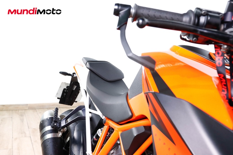 Motorbike image 12
