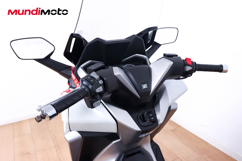 Motorbike image 10
