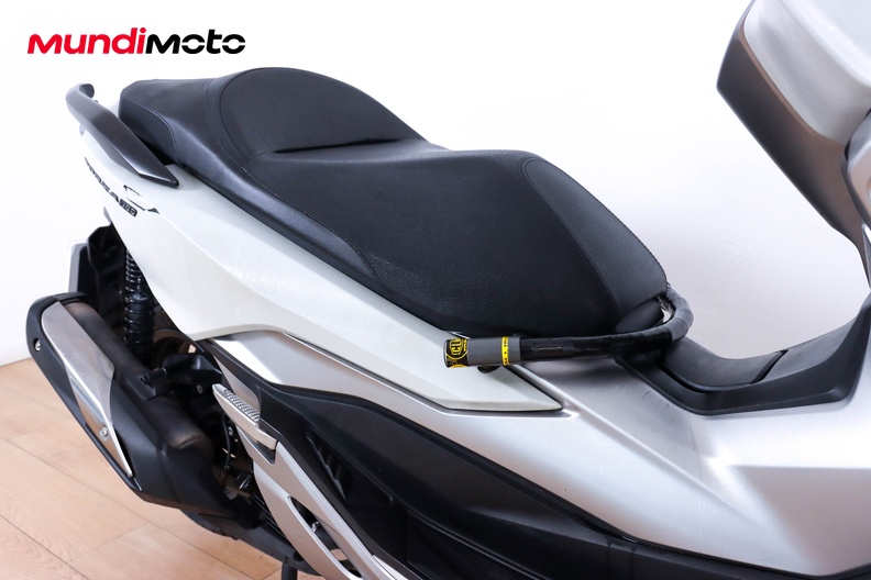 Motorbike image 12