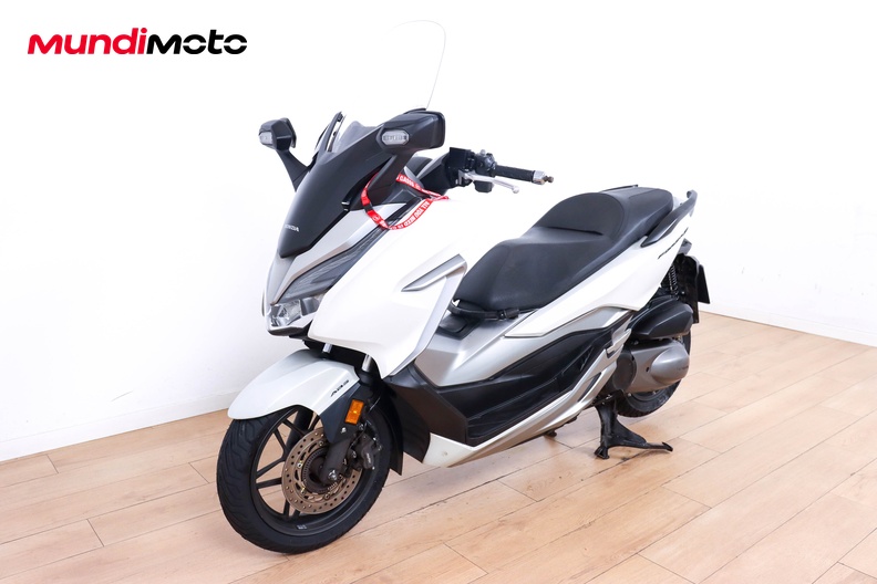 Motorbike image 7