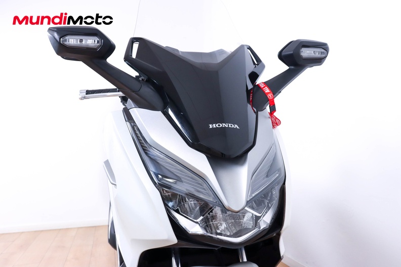 Motorbike image 4