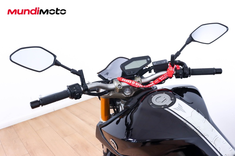 Motorbike image 10