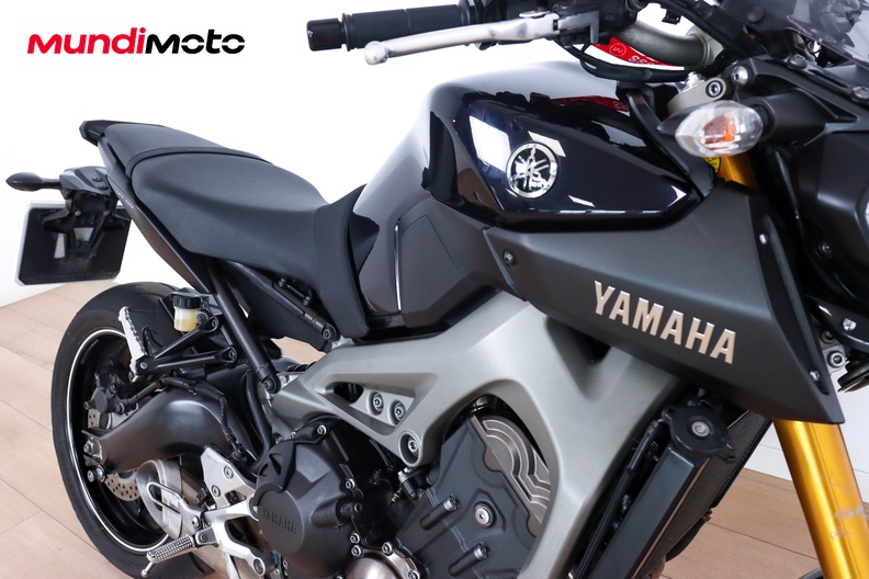 Motorbike image 13