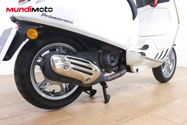 Motorbike image 3