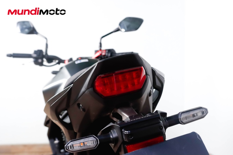 Motorbike image 9