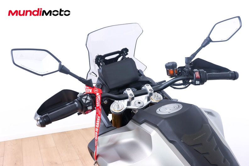 Motorbike image 10