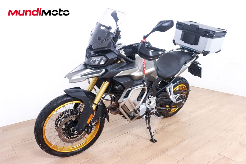 Motorbike image 7