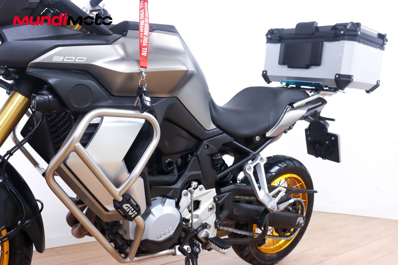 Motorbike image 8