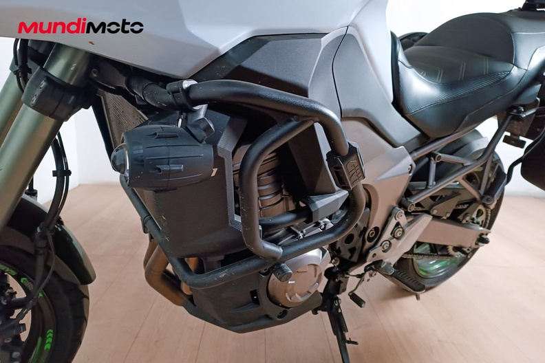 Motorbike image 9