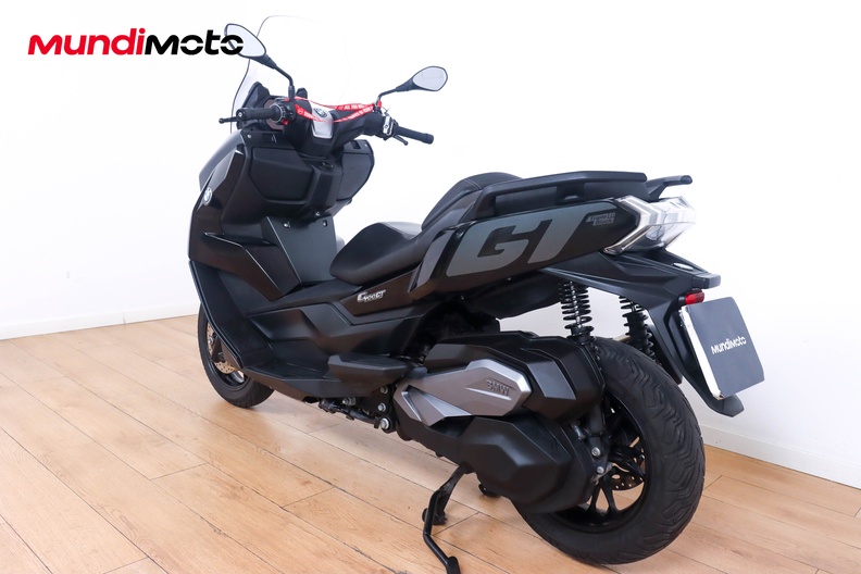Motorbike image 6