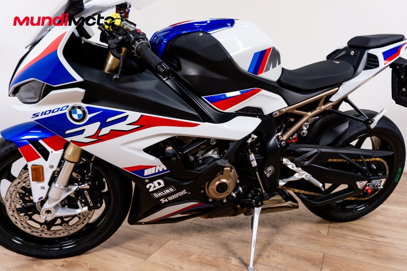 Motorbike image 9