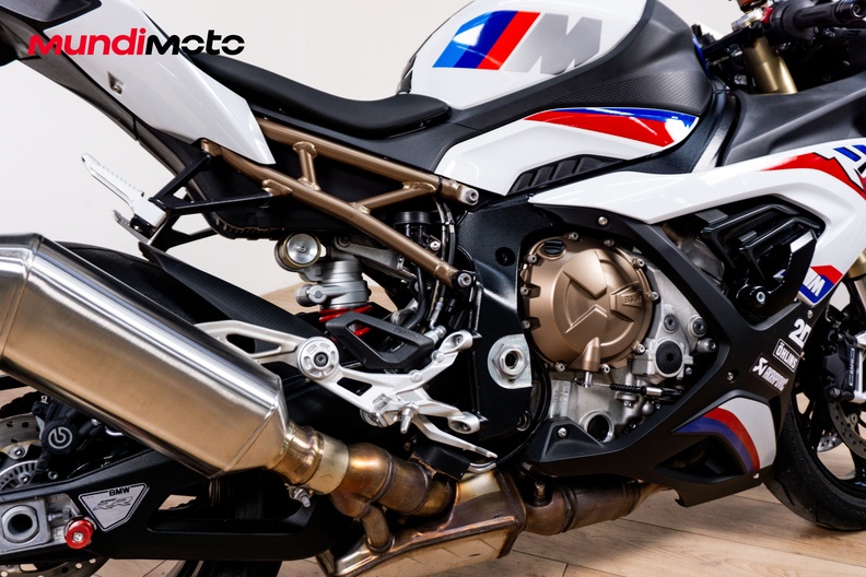 Motorbike image 3