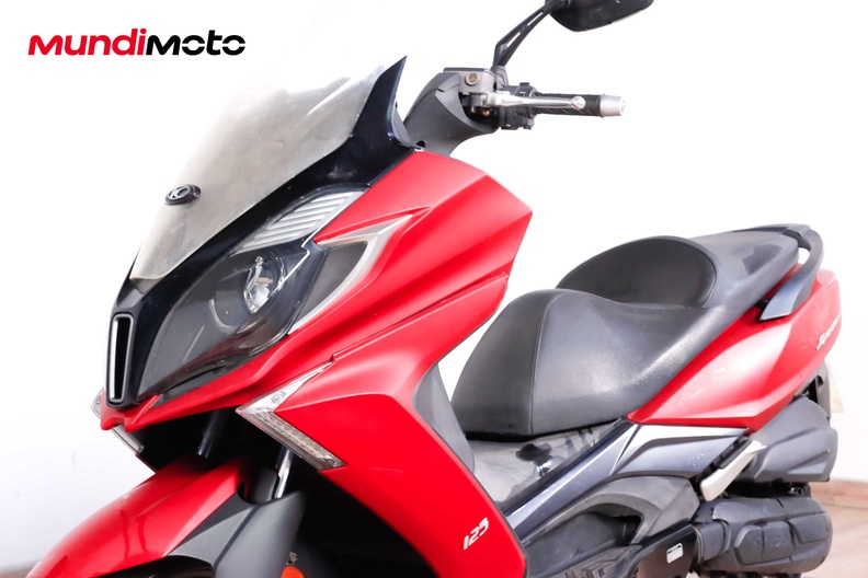 Motorbike image 8
