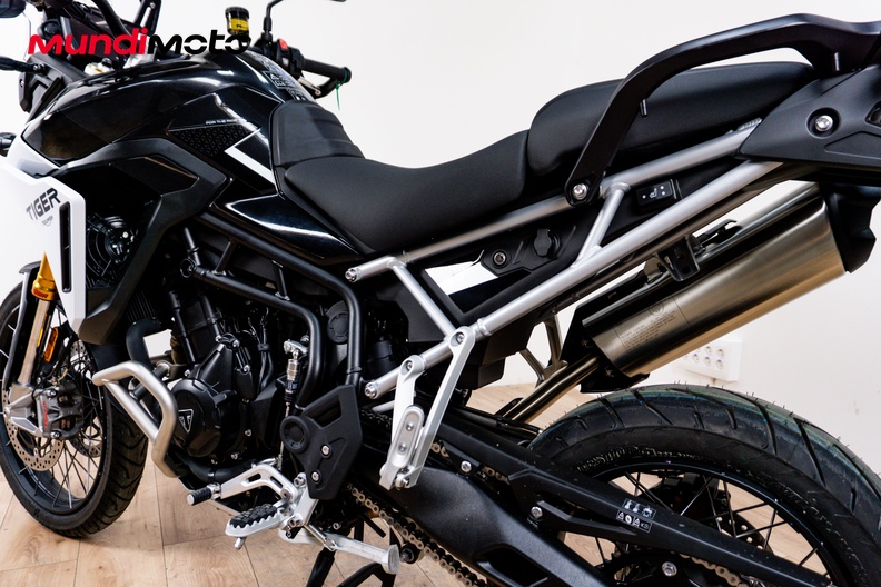 Motorbike image 8