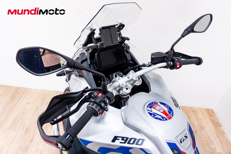 Motorbike image 10
