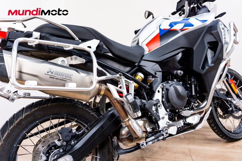Motorbike image 3