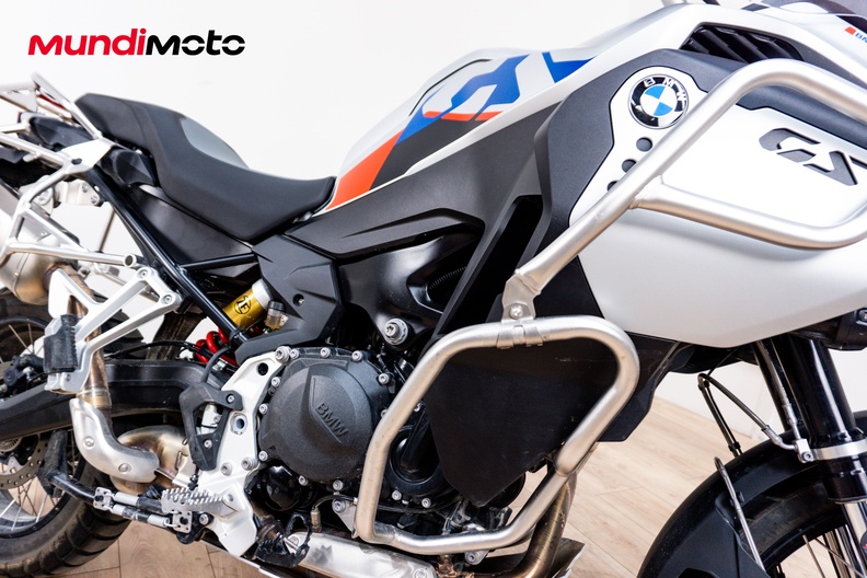 Motorbike image 4