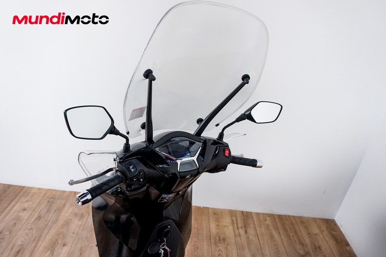 Motorbike image 10