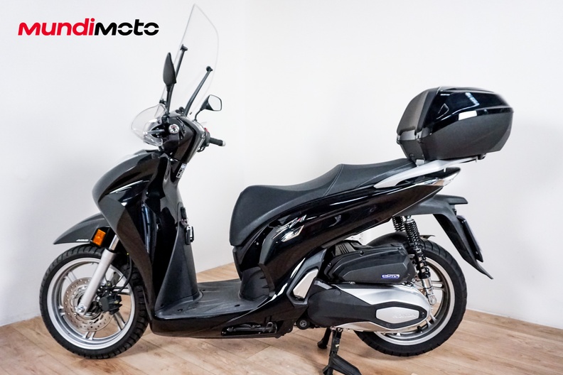 Motorbike image 5