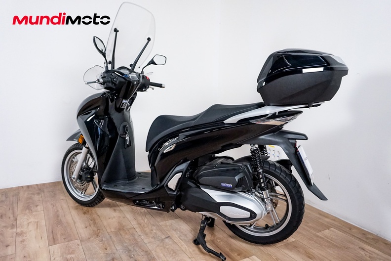 Motorbike image 7