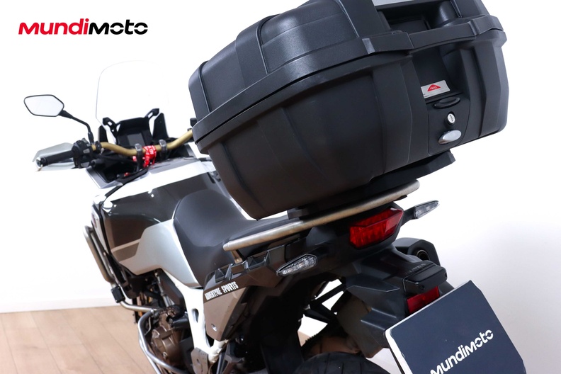 Motorbike image 9
