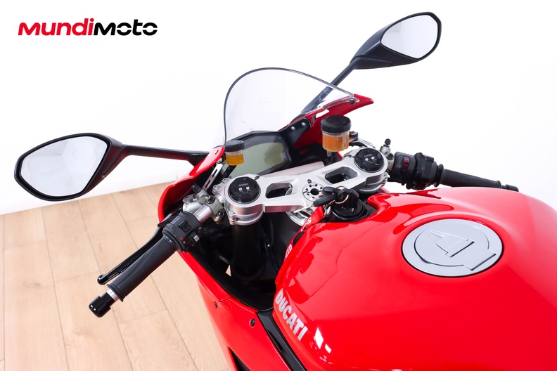 Motorbike image 10