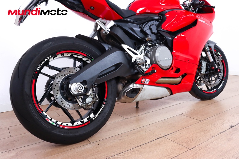 Motorbike image 3