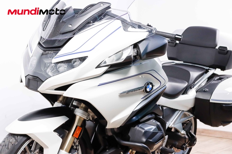 Motorbike image 9