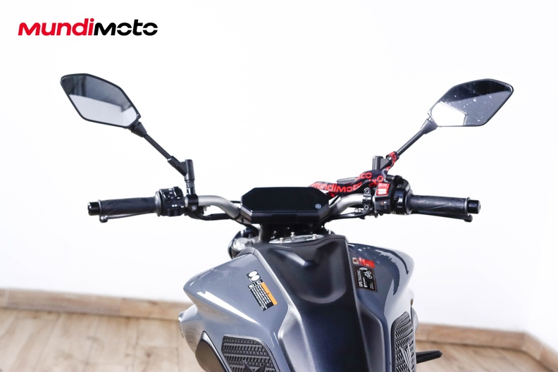 Motorbike image 10