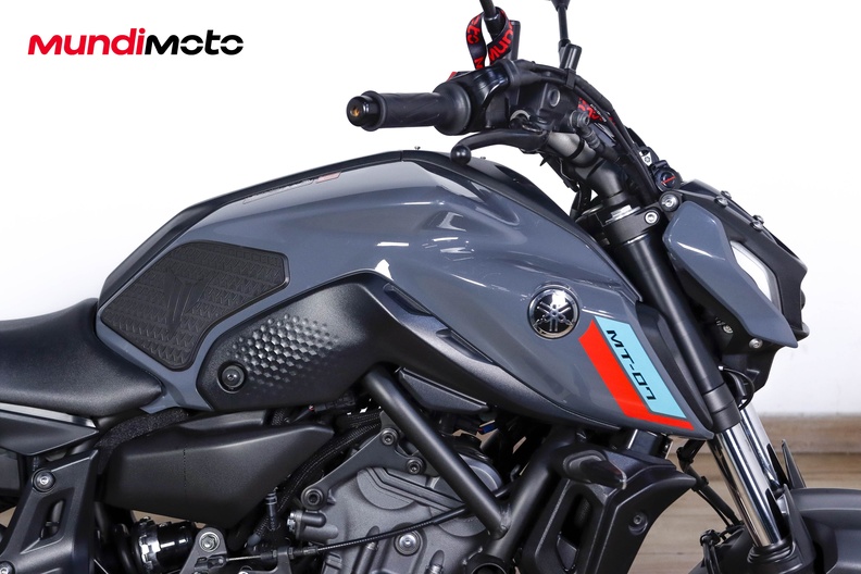 Motorbike image 13